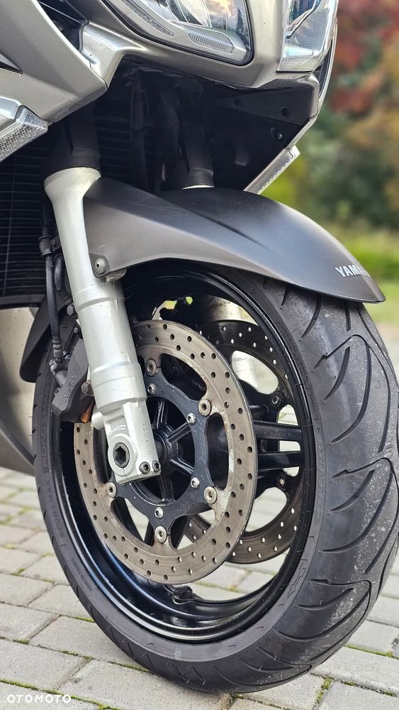 Yamaha FJR - 17