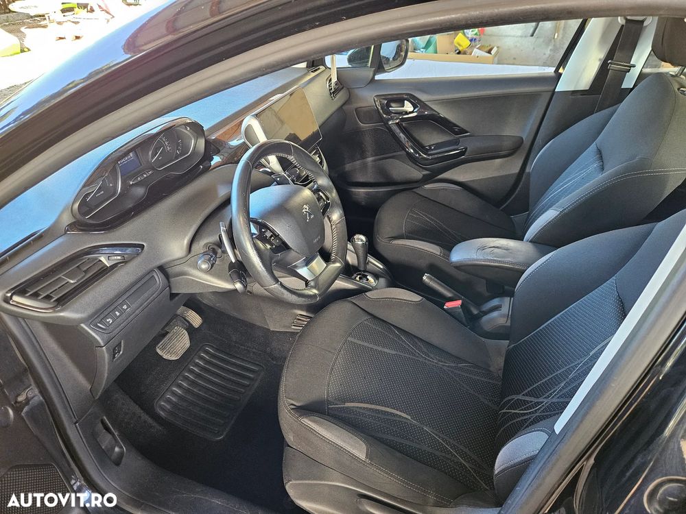 Peugeot 208 e-HDi 68 EGS5 Stop&Start Active - 6