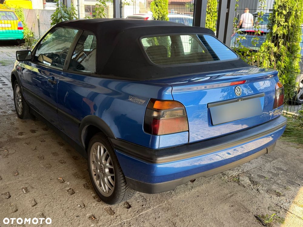 Volkswagen Golf - 4