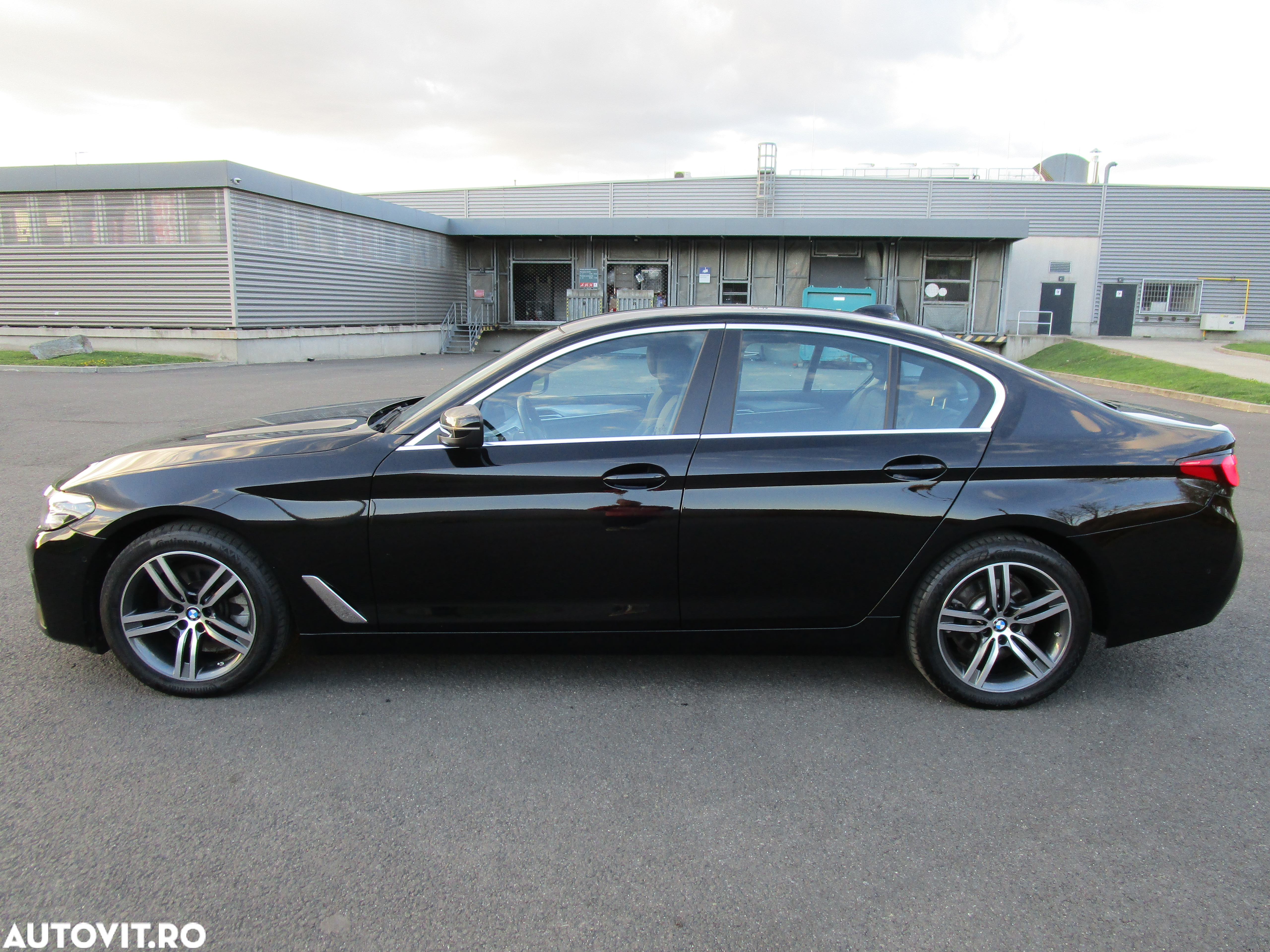 BMW Seria 5 520d xDrive AT MHEV - 10