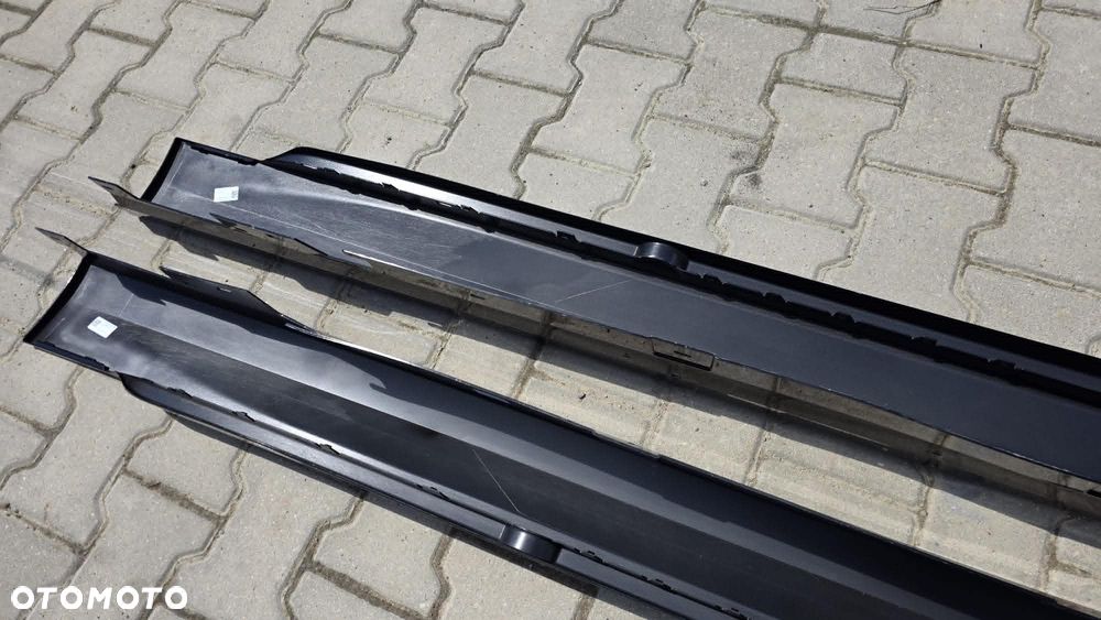 BMW 5 G60 G61 M-PAKIET PRÓG LISTWA PROGOWA LAMPKA PRAWA LEWA ORYGINAŁ!!! - 7