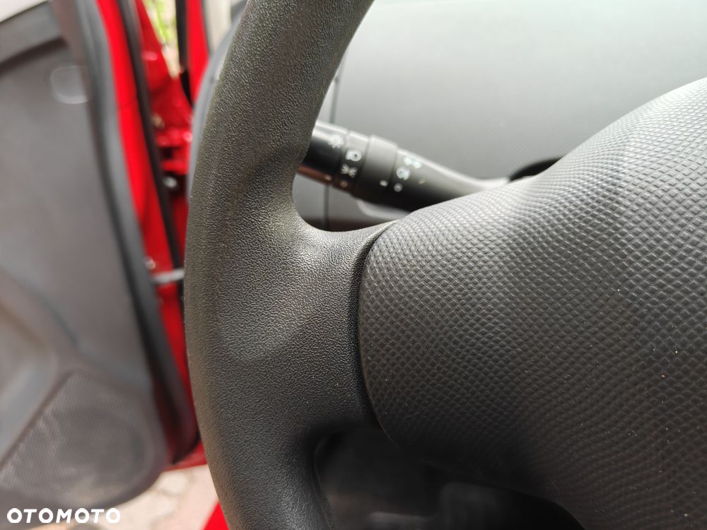 Toyota Yaris - 27