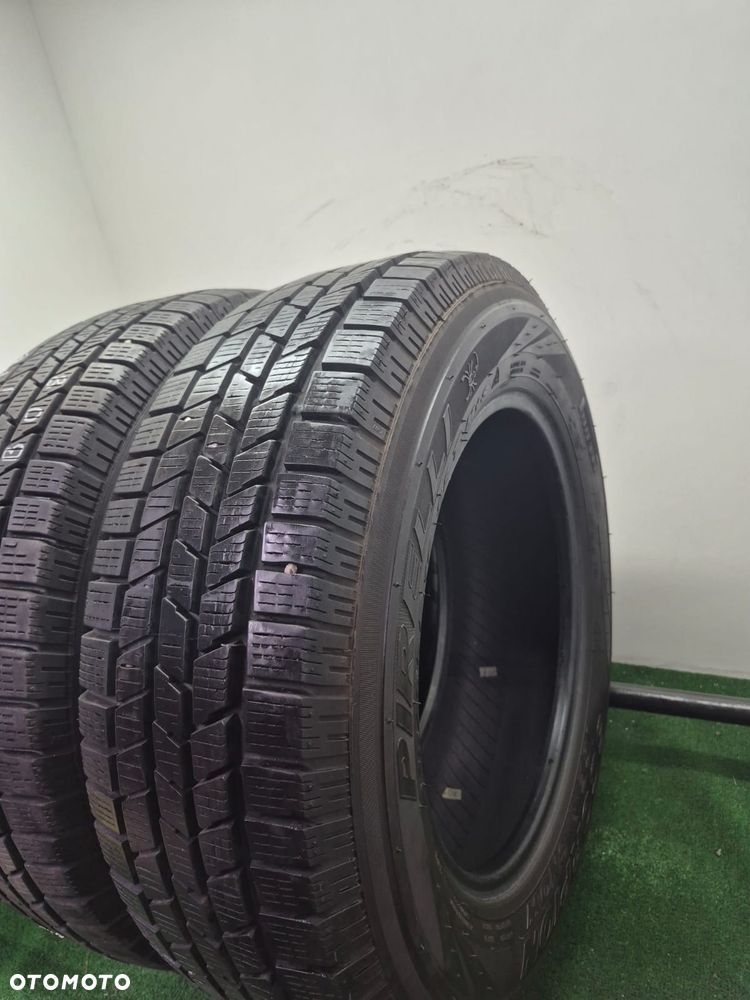 Opony zimowe 215 65 16 Pirelli Scorpion Ice & snow - 2