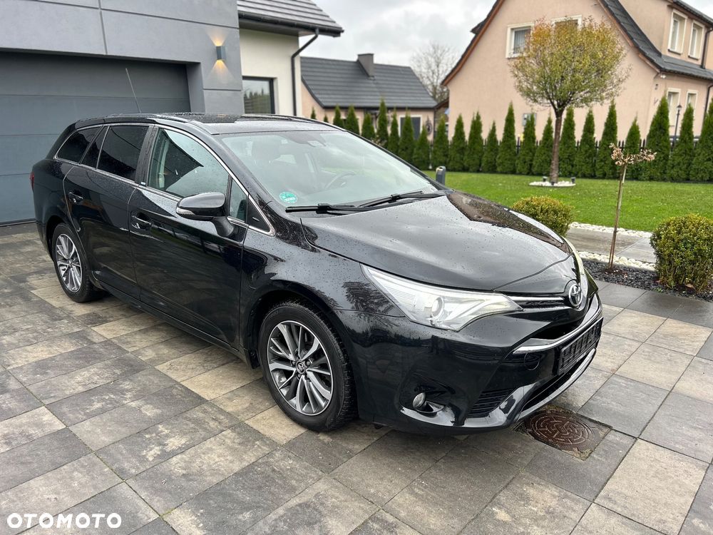 Toyota Avensis Touring Sports 2.0 D-4D Edition-S - 2
