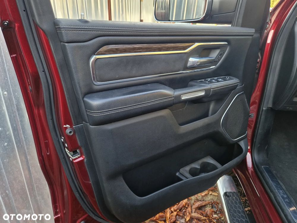 RAM 1500 5.7 Quad Cab Laramie - 30