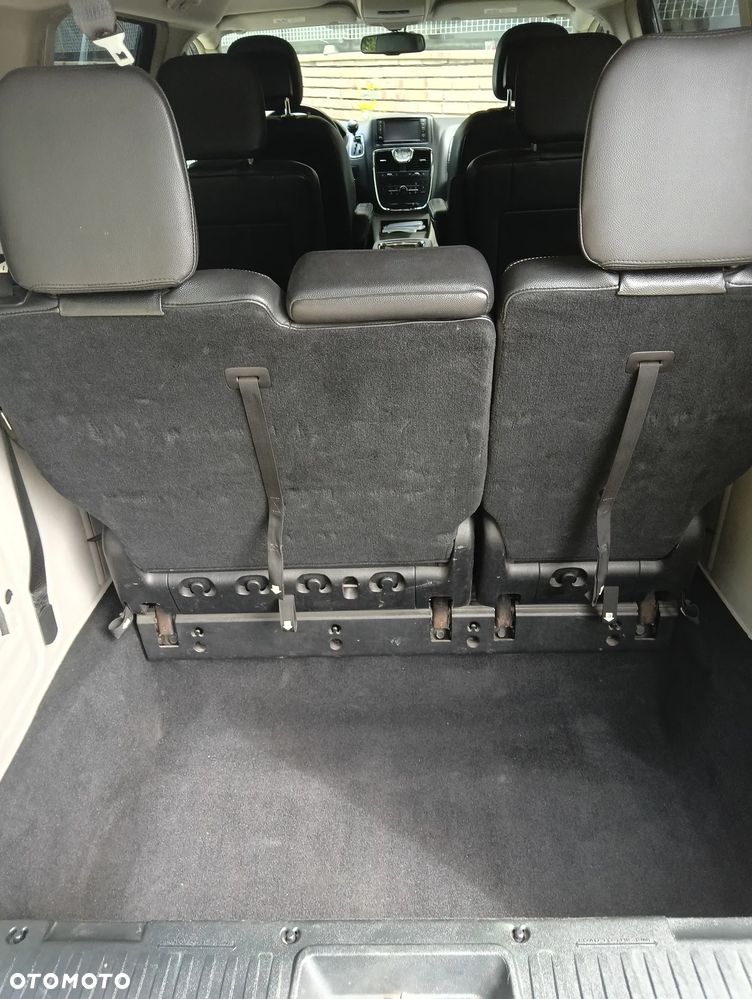 Lancia Voyager - 8