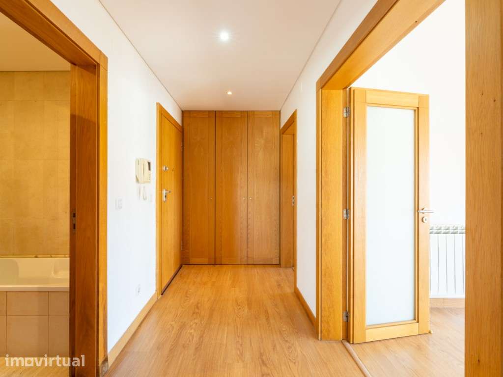 Apartamento T1+2 para arrendamento sem móveis, em condomínio privad... - Grande imagem: 2/30