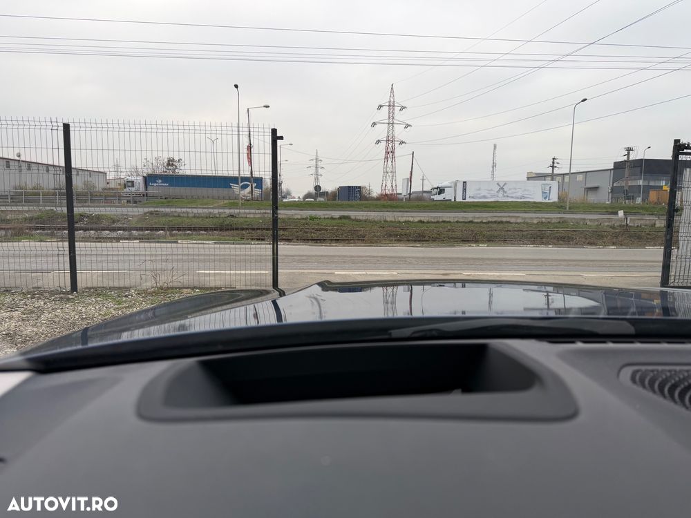 BMW Seria 3 320d Aut. Advantage - 32