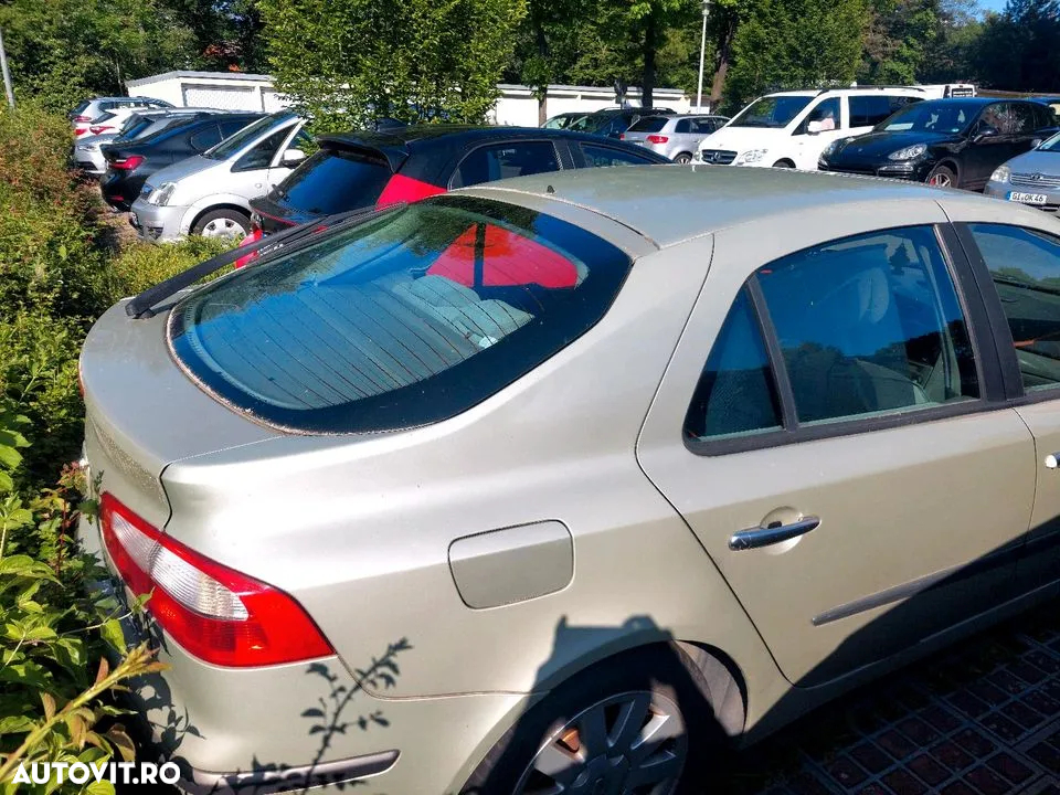 Renault Laguna 1.8 Emotion - 2