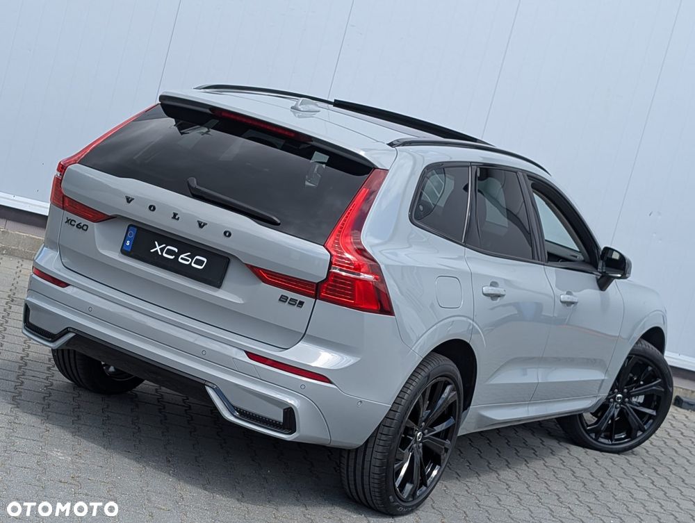 Volvo XC 60 B5 B AWD Plus Dark - 7
