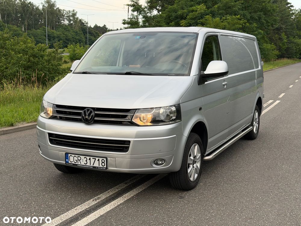 Volkswagen Transporter - 1