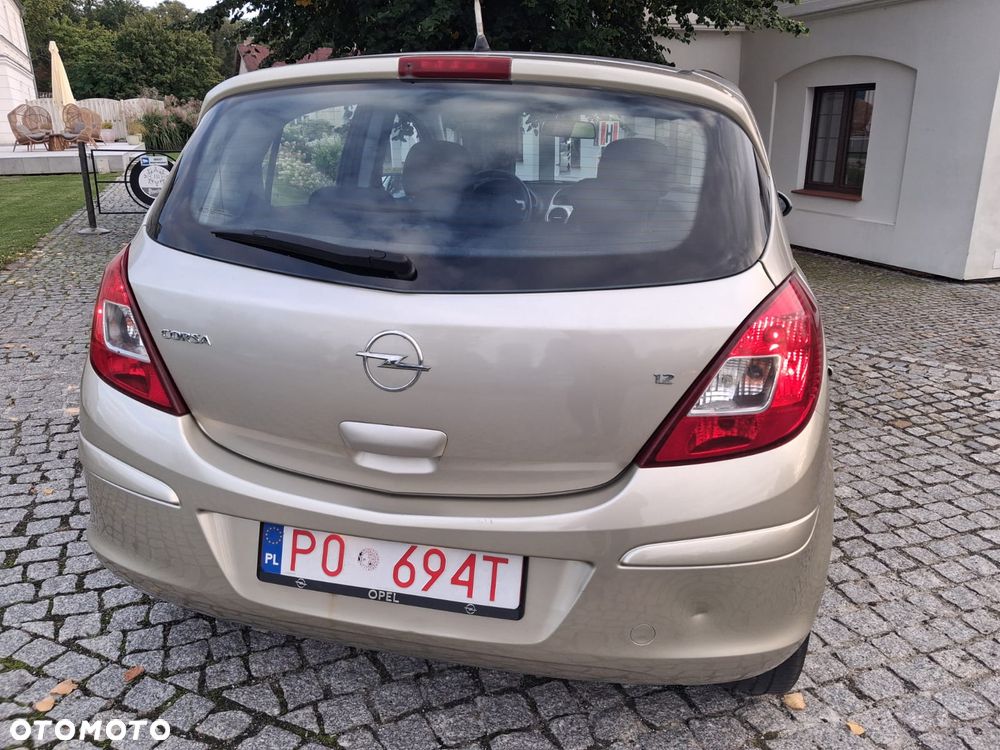 Opel Corsa - 32