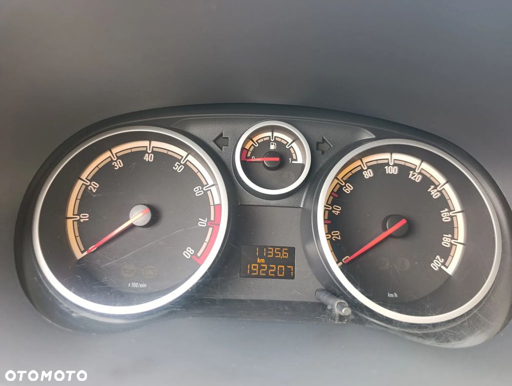 Opel Corsa - 11