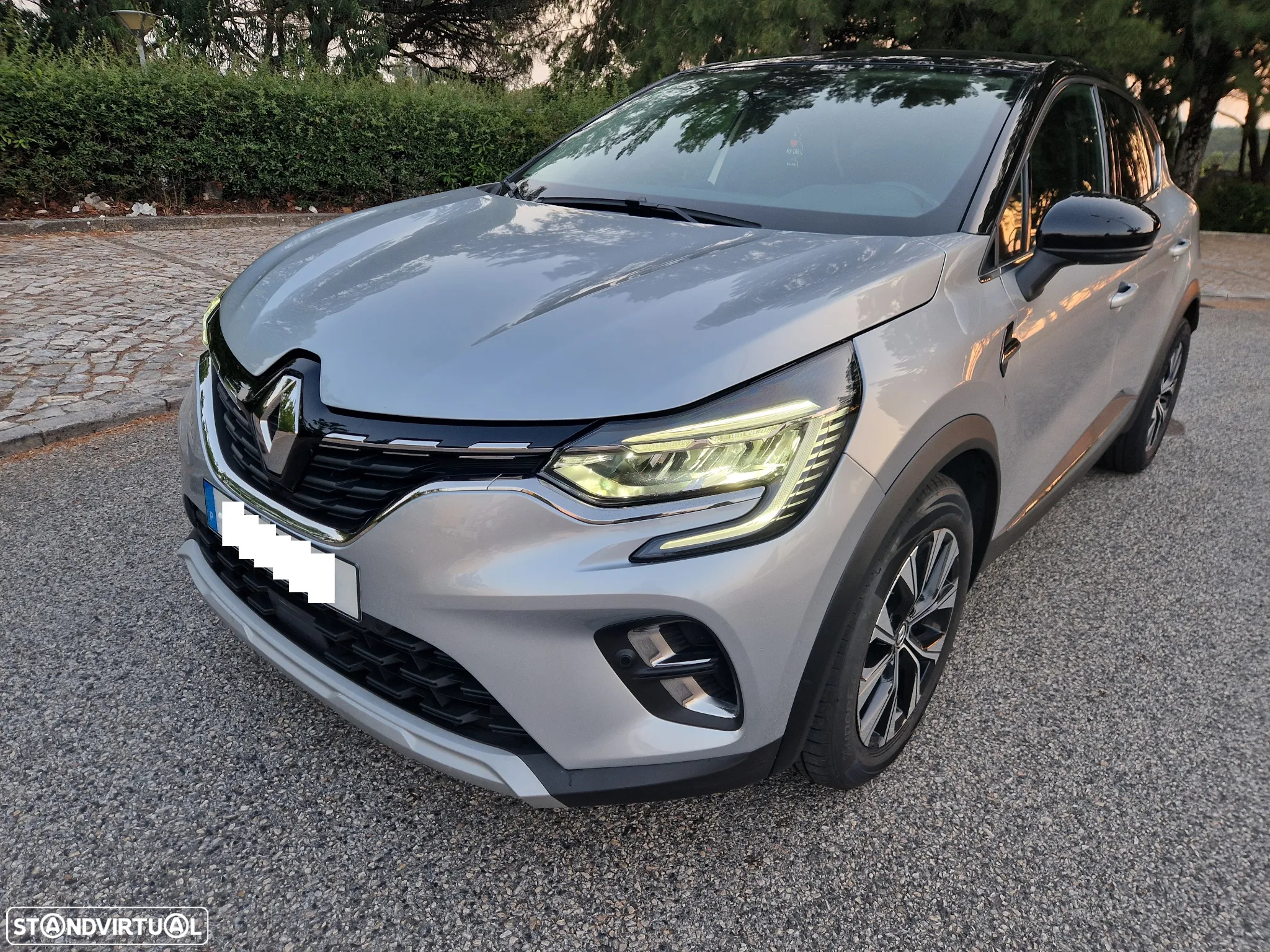 Renault Captur 1.0 TCe Techno Bi-Fuel - 9