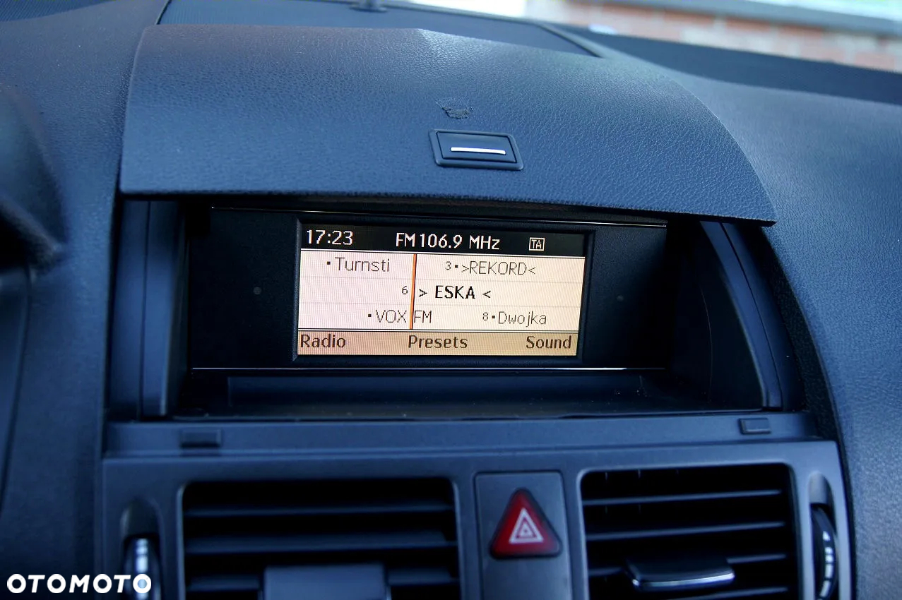 Mercedes-Benz Klasa C 180 T Kompressor Automatik Avantgarde - 21