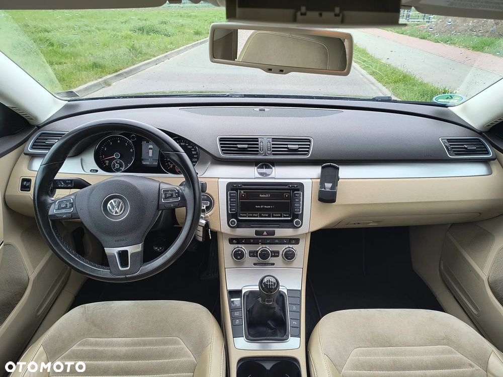 Volkswagen Passat 1.4 TSI Highline - 13