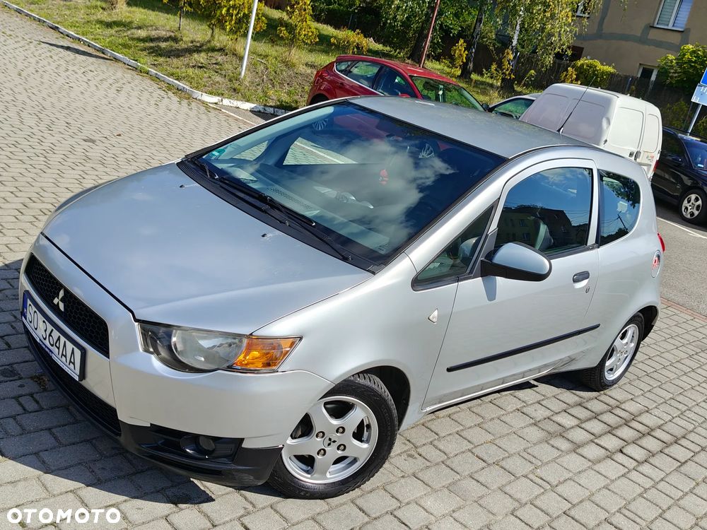 Toyota Yaris 1.0 VVT-i - 2