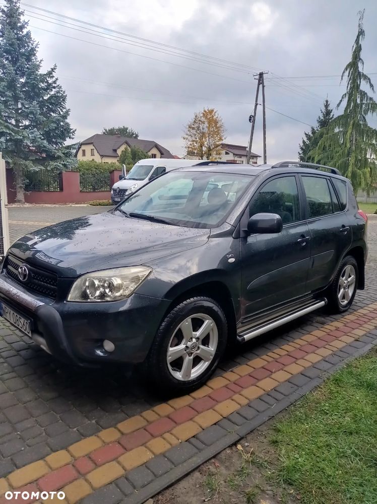 Toyota RAV4 2.2 D-4D Premium - 1