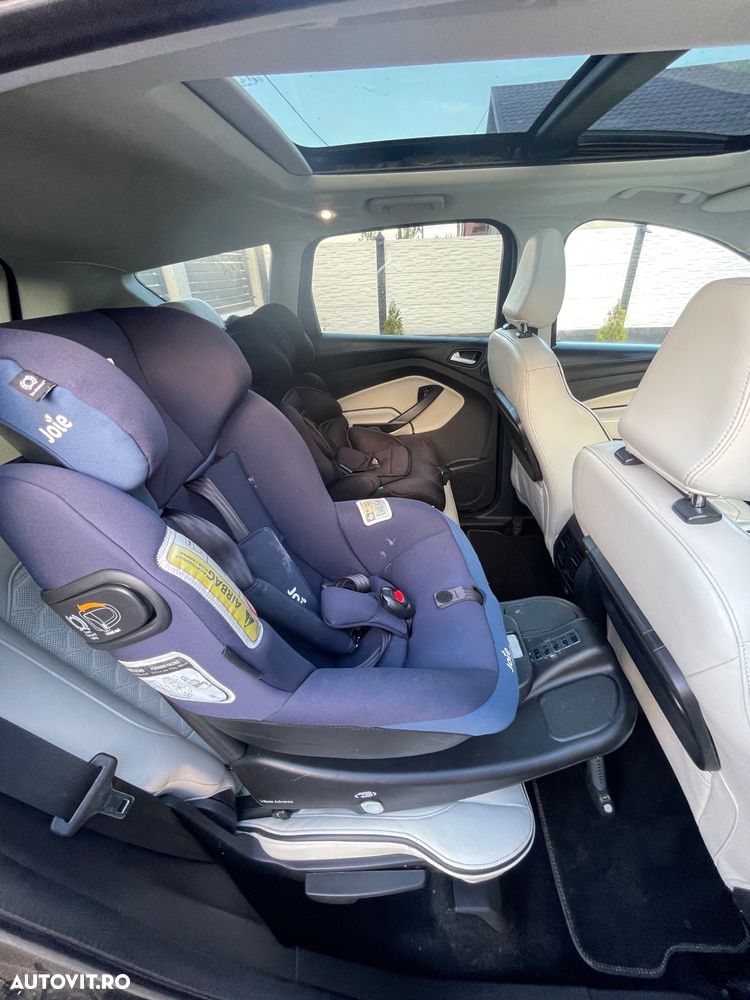 Ford Kuga - 10