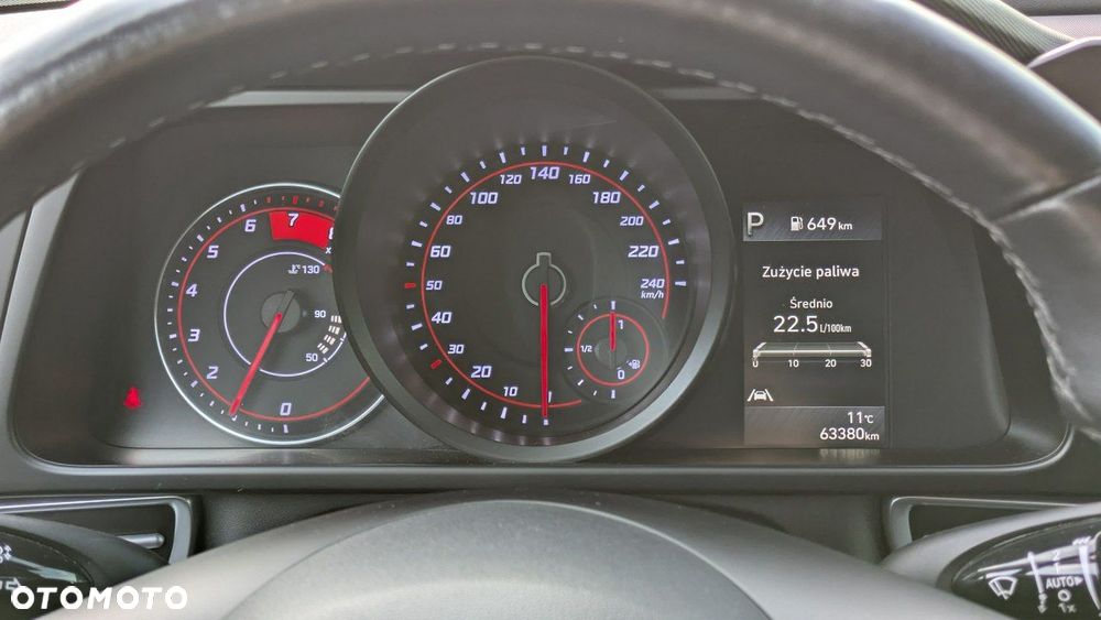 Hyundai Elantra - 22