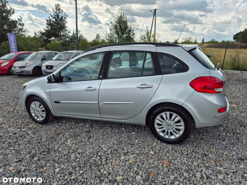 Renault Clio - 12
