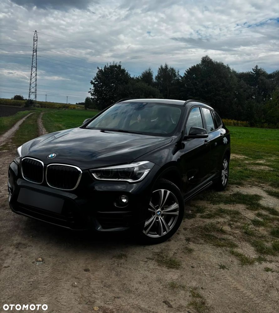 BMW X1 xDrive25i Sport Line - 1