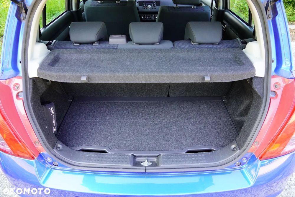 Suzuki Swift - 16