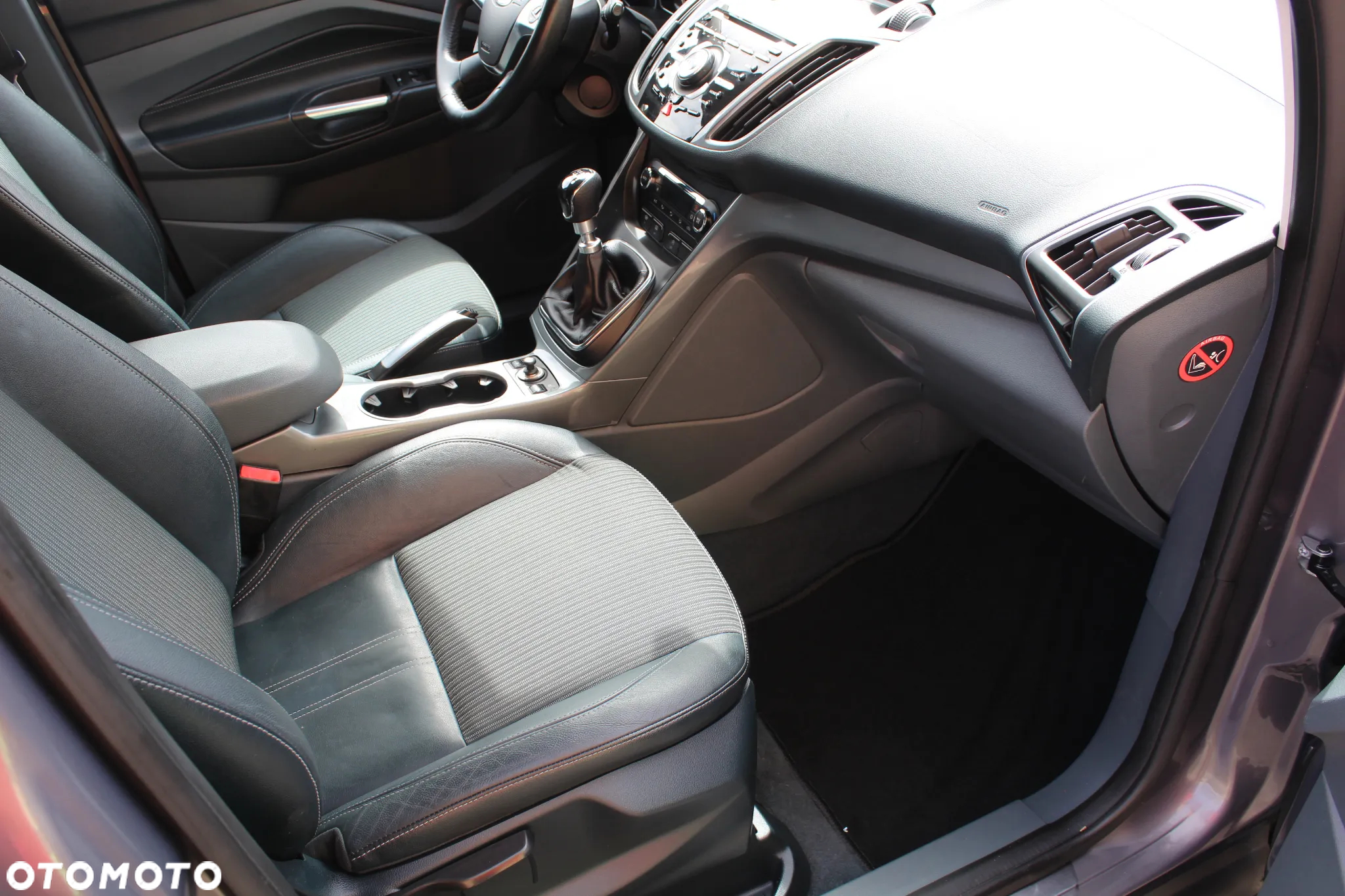 Ford Grand C-MAX - 14