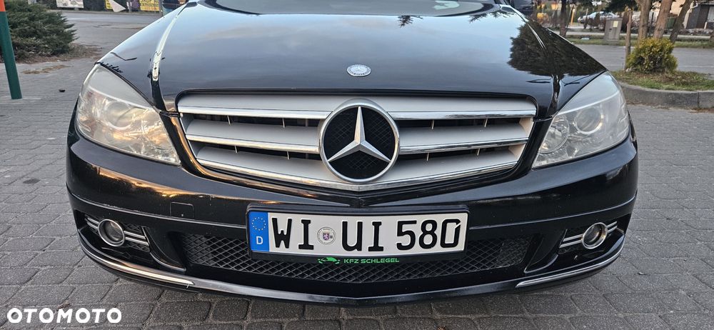 Mercedes-Benz Klasa C 180 BlueEFFICIENCY Avantgarde - 21