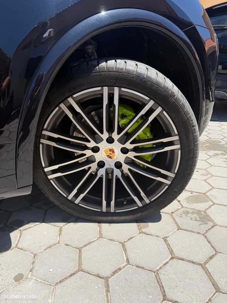 Porsche Cayenne Tiptronic S - 11