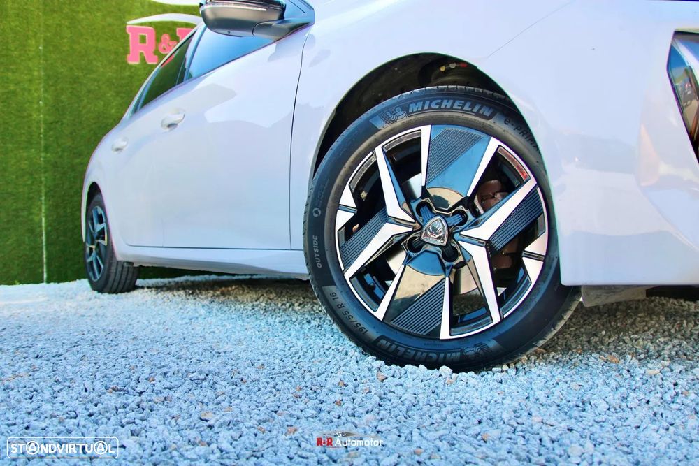 Peugeot 208 1.2 Hybrid Allure e-DCS6 - 5