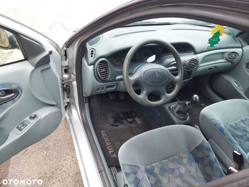 Renault Megane - 8
