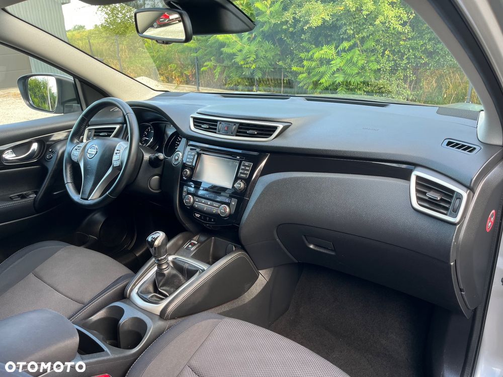 Nissan Qashqai 1.6 DIG-T N-Connecta - 20
