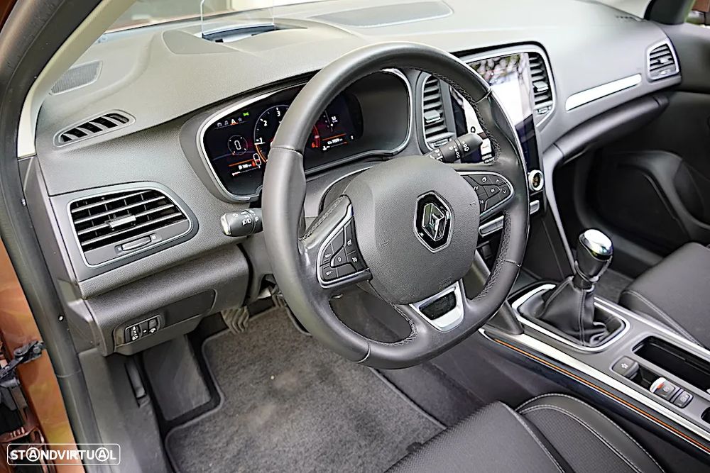 Renault Mégane 1.5 Blue dCi Intens - 25