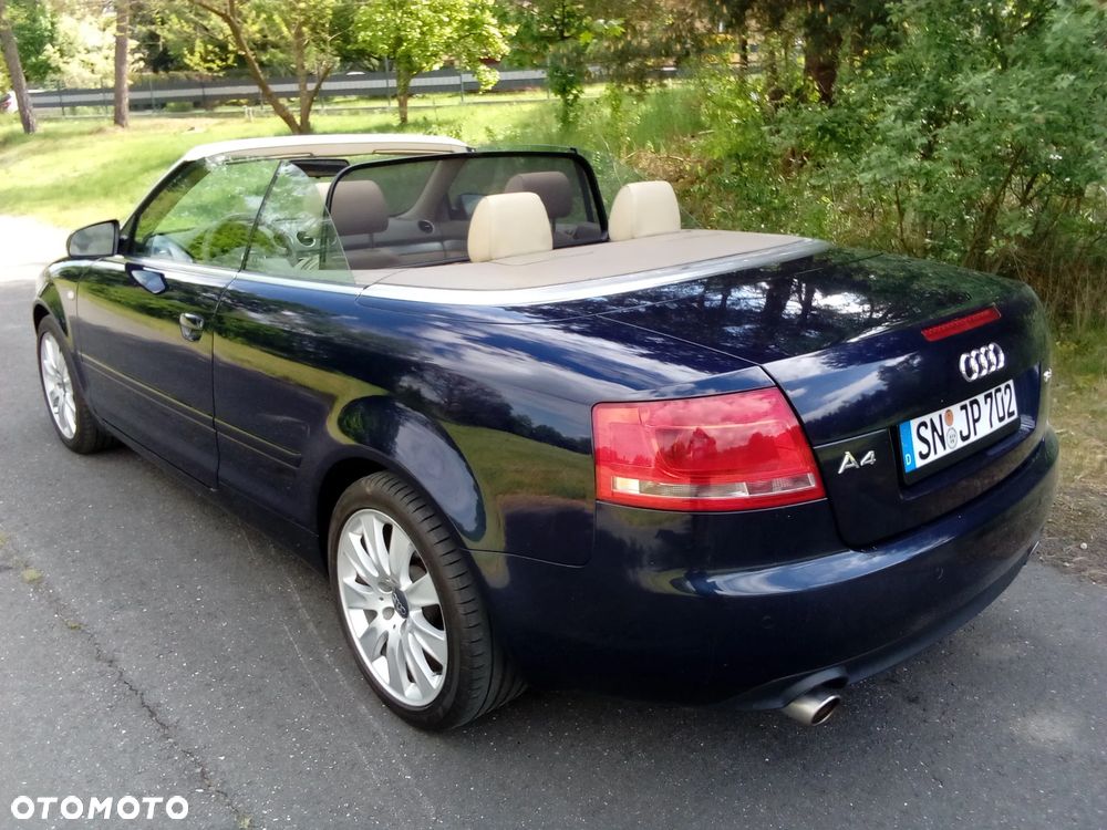 Audi A4 Cabrio 1.8 T multitronic - 9