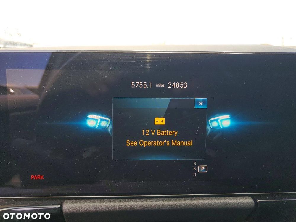 Mercedes-Benz GLA - 10