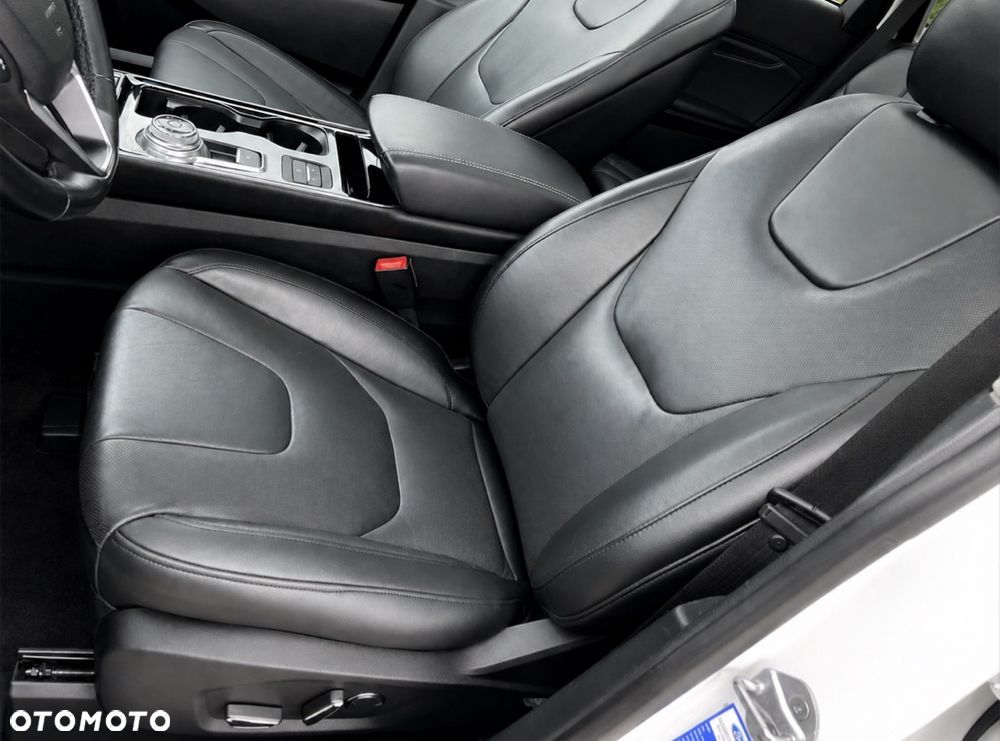 Ford Edge 2.0 EcoBlue Bi-Turbo 4x4 Titanium - 20