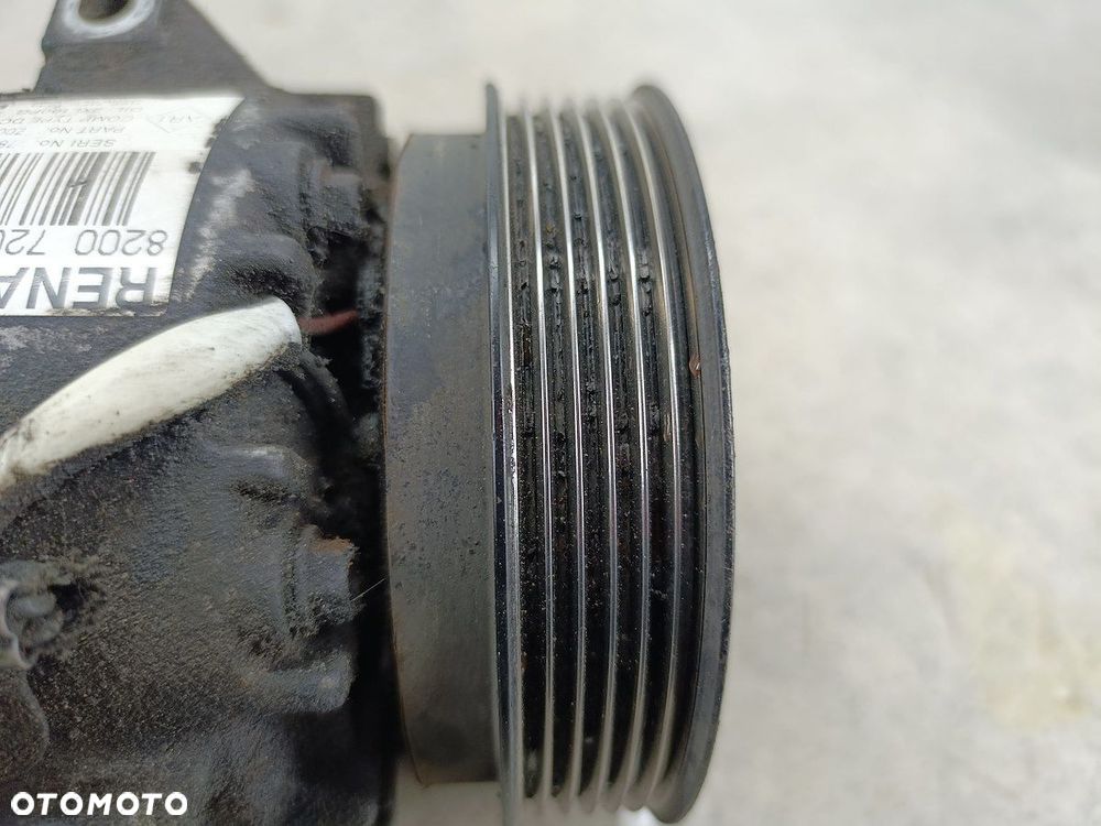POMPA, SPRĘŻARKA KLIMATYZACJI RENAULT LAGUNA III 8200720417 VALEO 1.5 DCI - 4