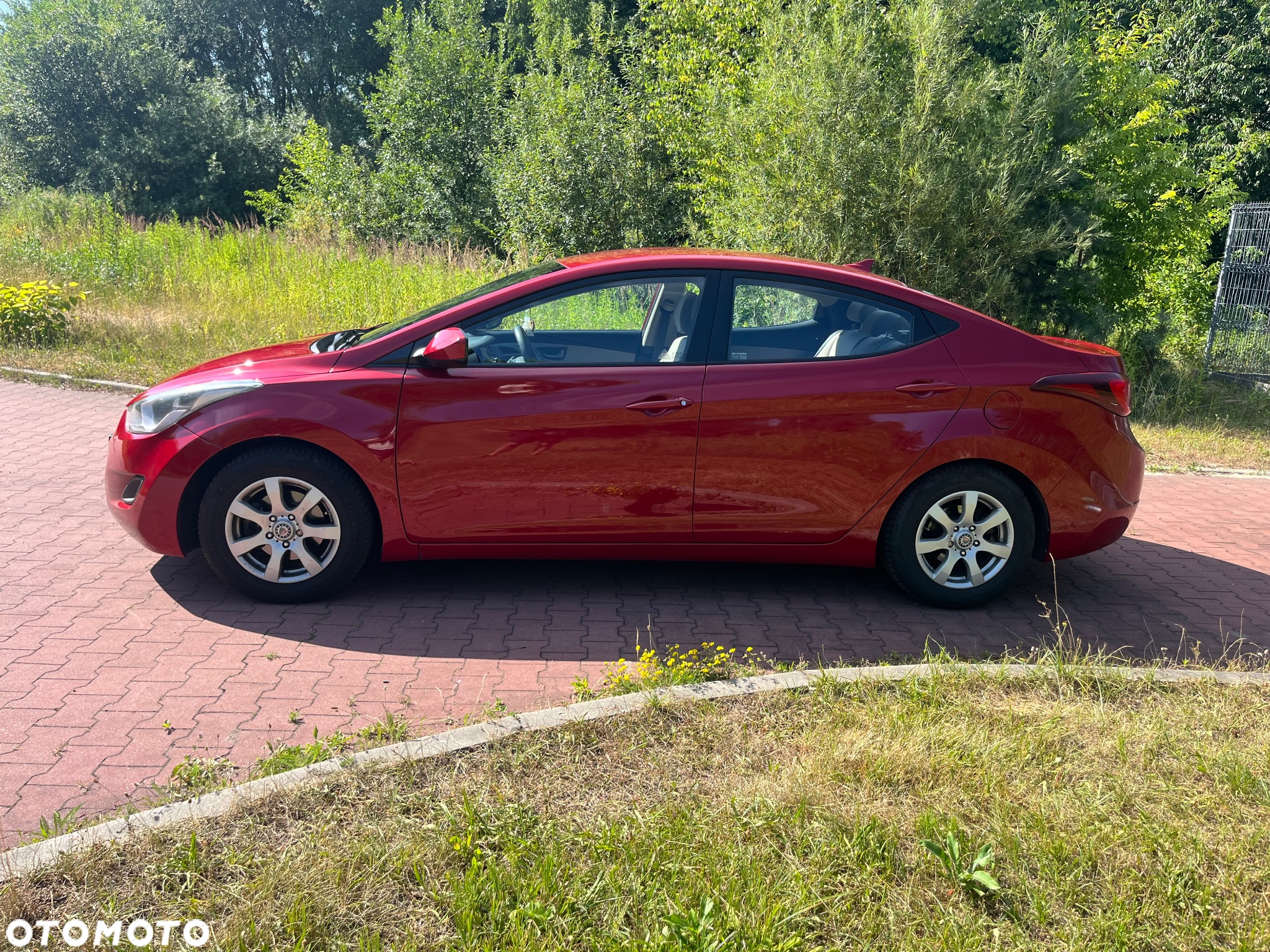 Hyundai Elantra - 5