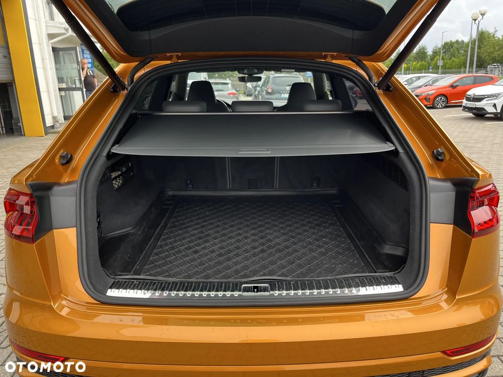 Audi Q8 - 15