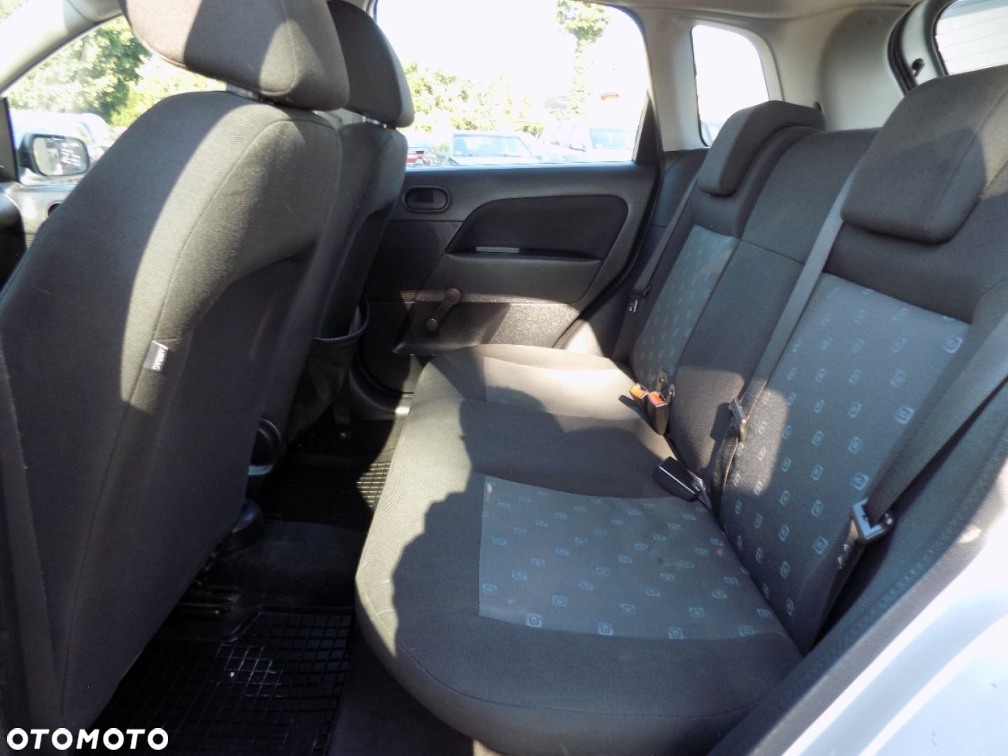 Ford Fiesta - 8