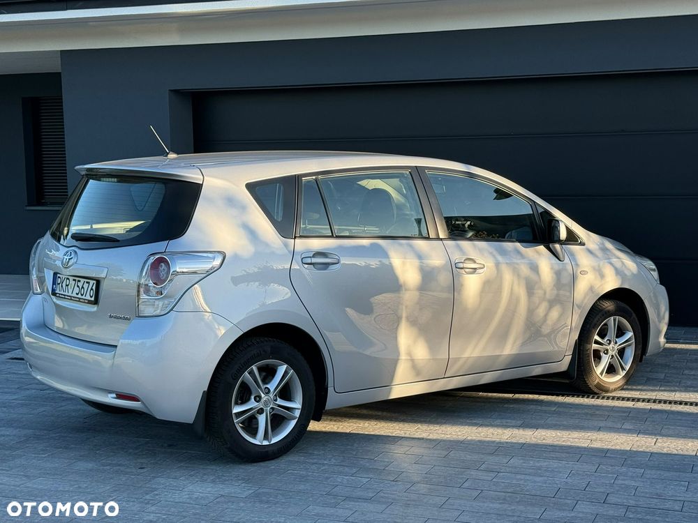 Toyota Verso 1.8 Sol - 3
