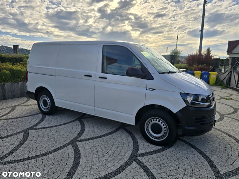 Volkswagen Transporter - 4