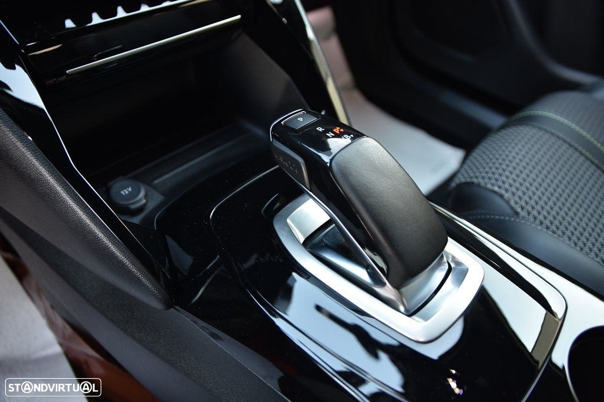 Peugeot e-2008 50 kWh GT Line - 18