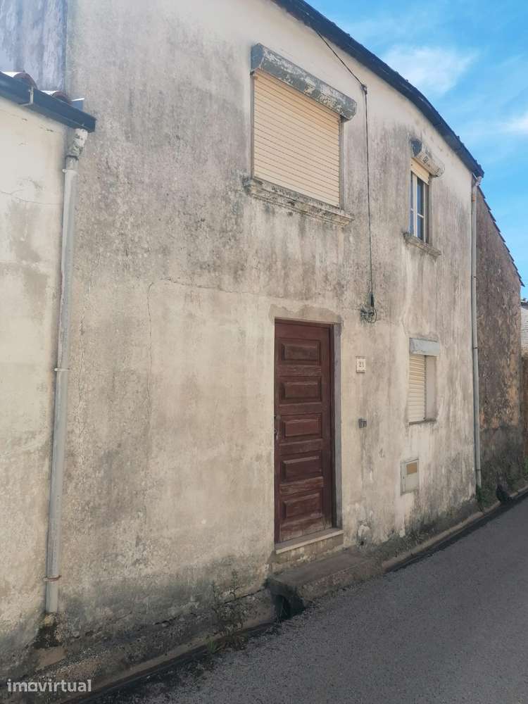 Moradia T2 com Logradouro em Figueira de Lorvão – Penacova - Grande imagem: 3/31