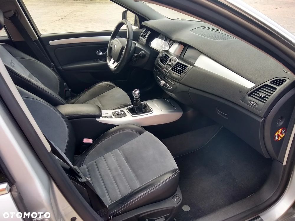 Renault Laguna 2.0 DCi FAP GT - 28