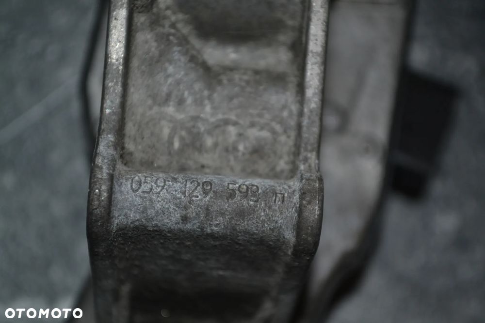 AUDI A4 B8 A5 A6 C7 A7 Q5 3,0 TDI PRZEPUSTNICA ZAWÓR EGR 059129593H - 4