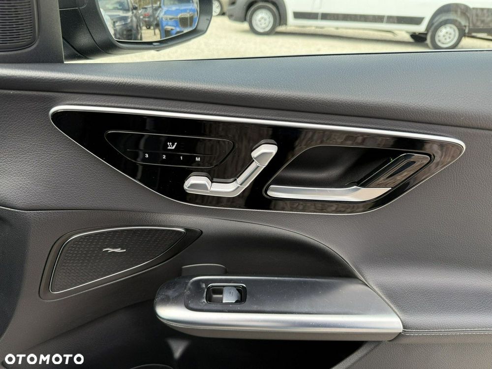 Mercedes-Benz Klasa C - 33