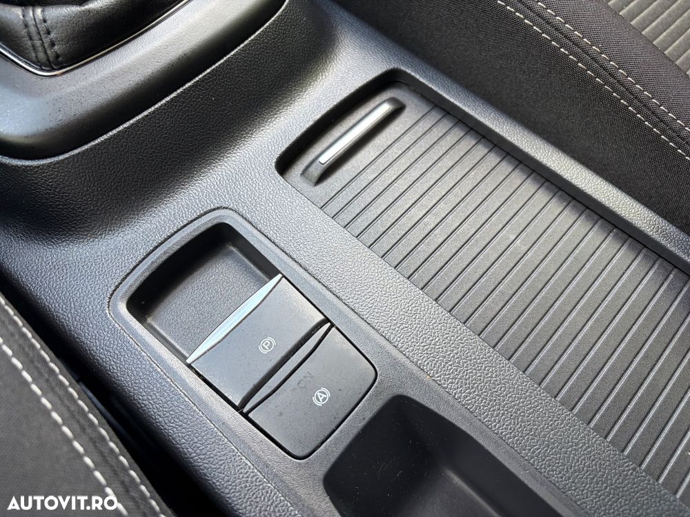 Ford Focus 1.0 EcoBoost MHEV Connected - 27