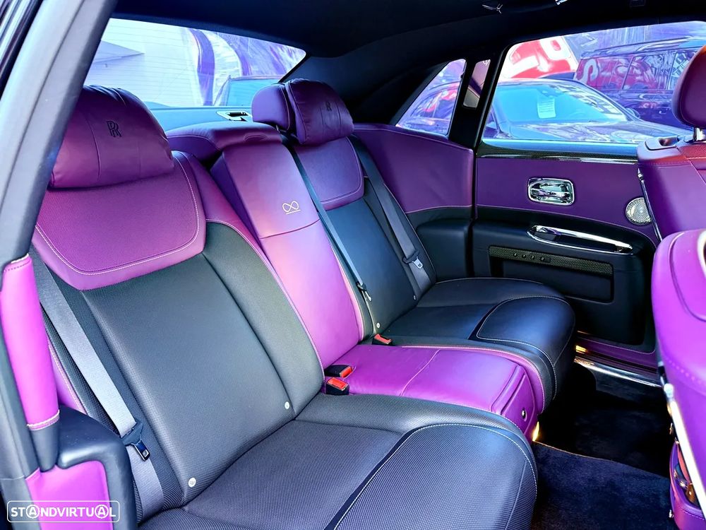 Rolls Royce Ghost Black Badge - 36